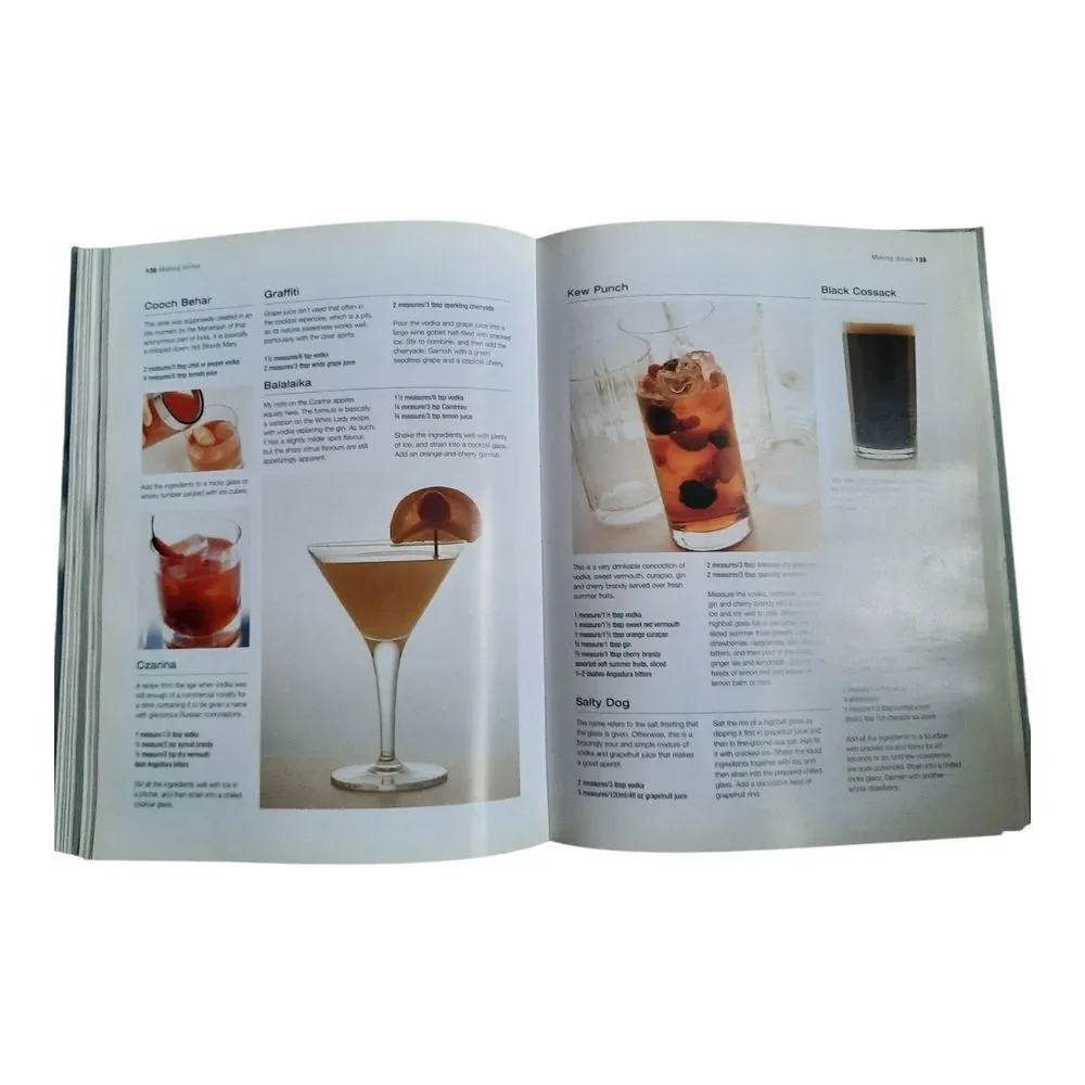 The Ultimate Book of Cocktails by Stuart Walton